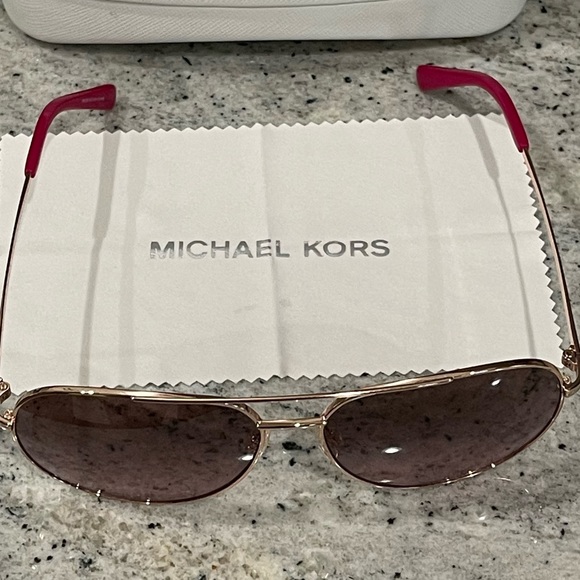 Michael Kors Sunglasses 😎 - Picture 8 of 13